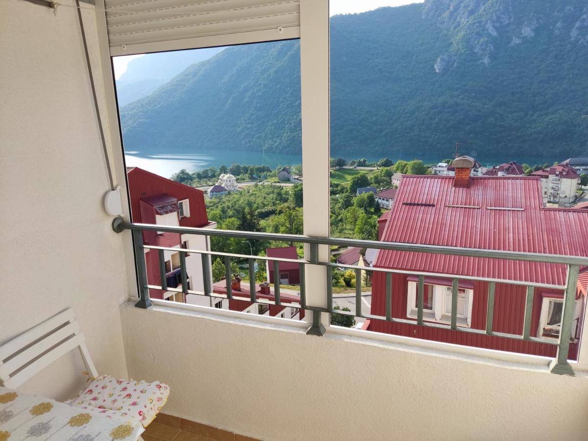Apartman Dunja Plužine Buitenkant foto
